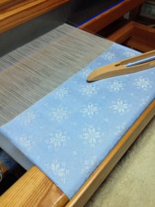 Snowflake Damask Runner