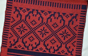 Damask in 8-Shaft Satin