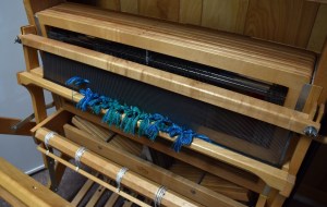 Baby bib warp thrums